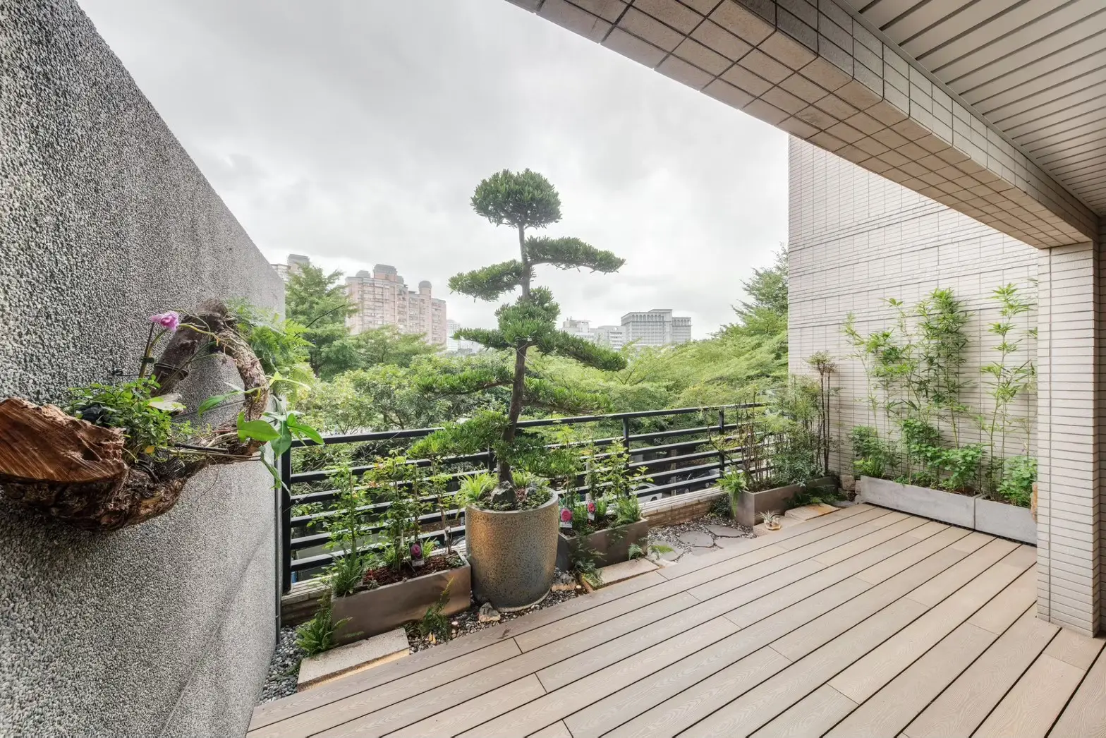 台北文山住宅｜戶外木地板＋諾亞完工實景