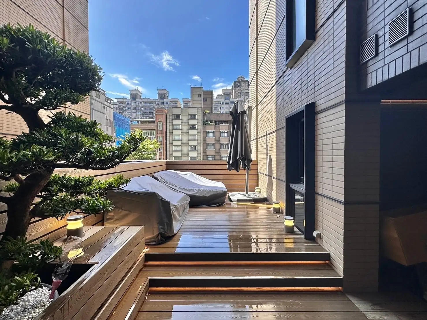 新北新店住宅|戶外木地板 木地板完工照 5